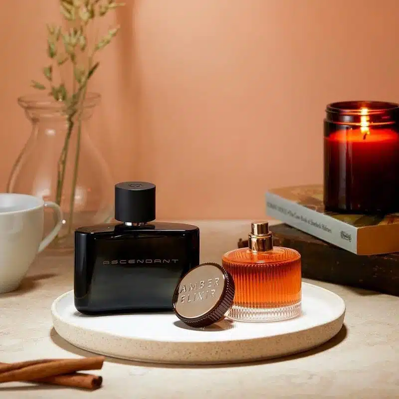 انتخاب عطر به کمک رنگ شیشه