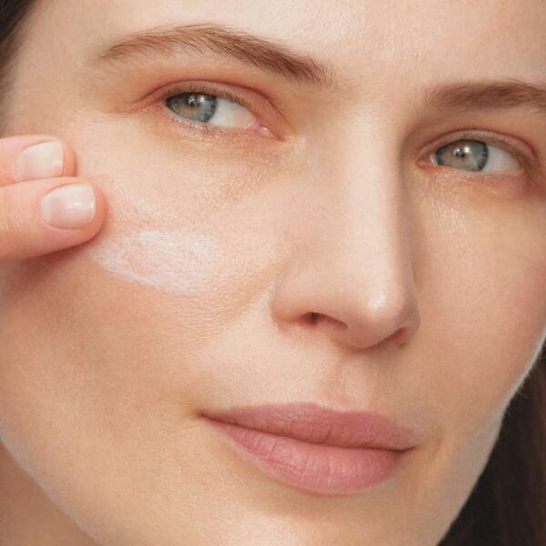 کرم ضدآفتاب نویج پلاس اوریفلیم SPF50 - Image 4