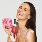 ژل دوش لایه بردار تمشک و نعنا لاونیچر اوریفلیم - Image 3