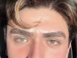 مدل ابرو برای صورت گرد